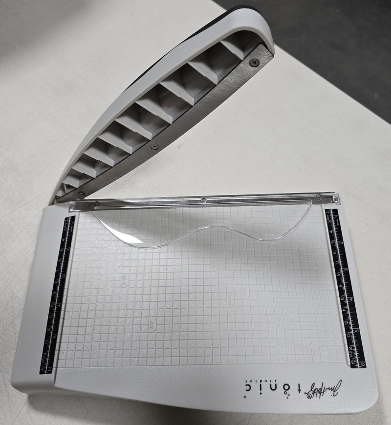 Large Guillotine No. 605 – Precision Mount Cutter image 2